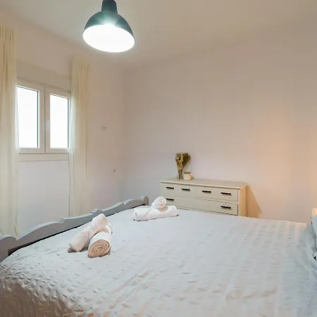 Live Tirajana Shepherds House